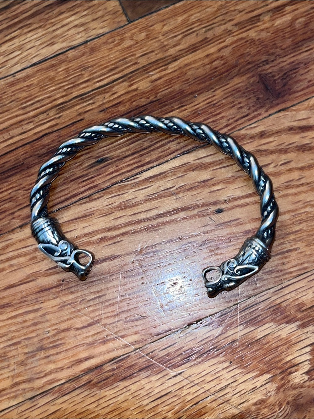 Silver-Tone Twisted Metal fenrir bracelet 7.5 inch